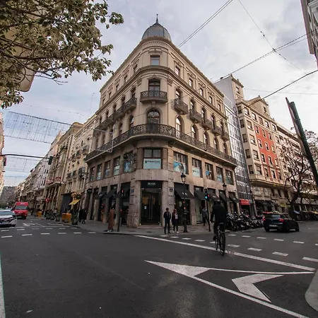 Md Vitoria Center Apartmán *